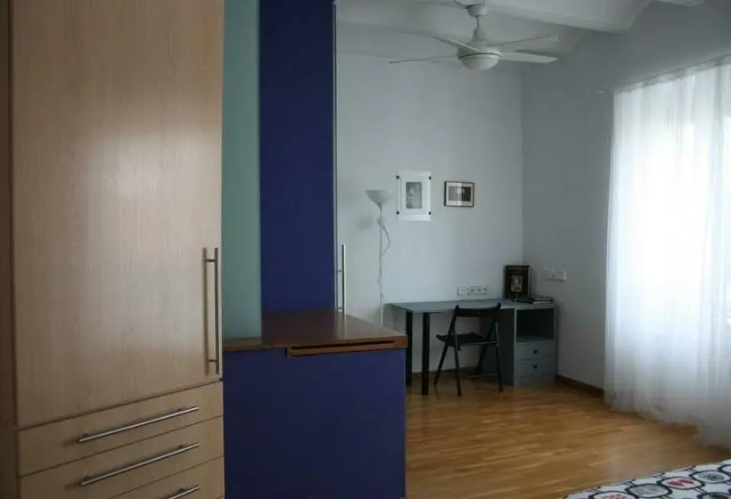 اتاق لوکس با چشم‌انداز, B&b Domus Atilia
