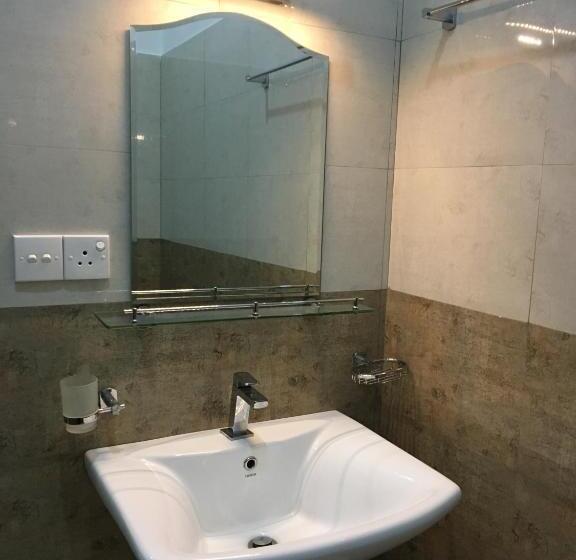 패밀리 룸, Aa Inn