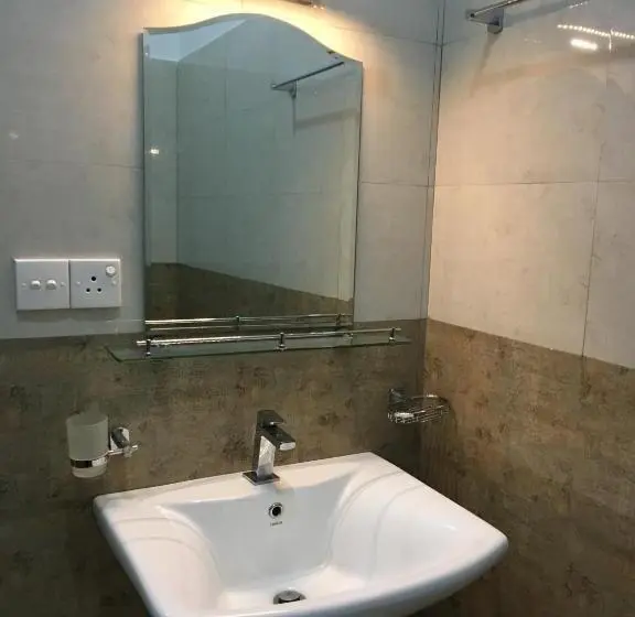Habitación Familiar, Aa Inn