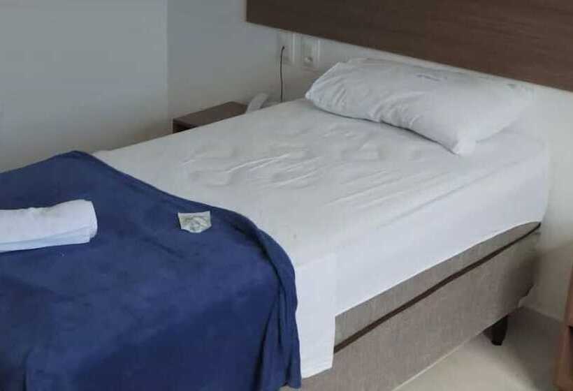 スタンダードトリプルルーム, Anjos Praia