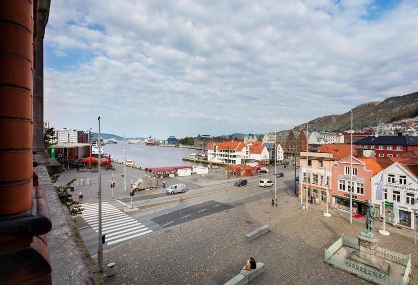 סוויטת אקזקיוטיב, עם מיטת קינג, Bergen Børs