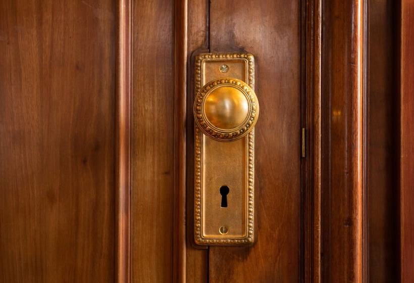 סוויטת ג'וניור נוף לעיר, Bergen Børs