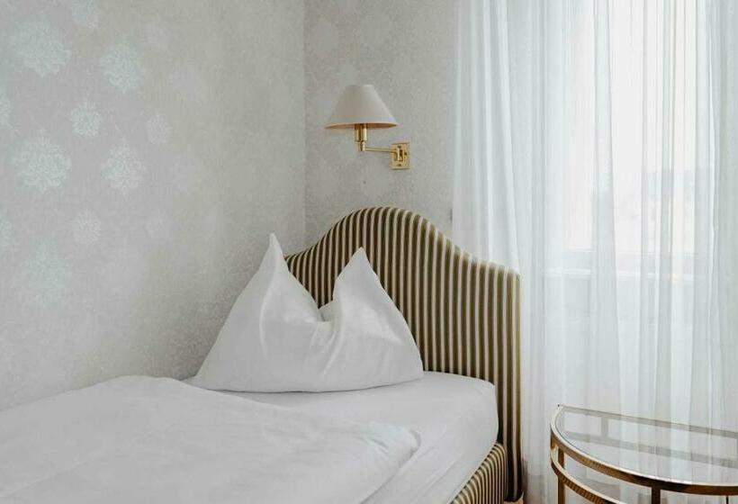 Standart Tek Kişilik Oda, Hammer