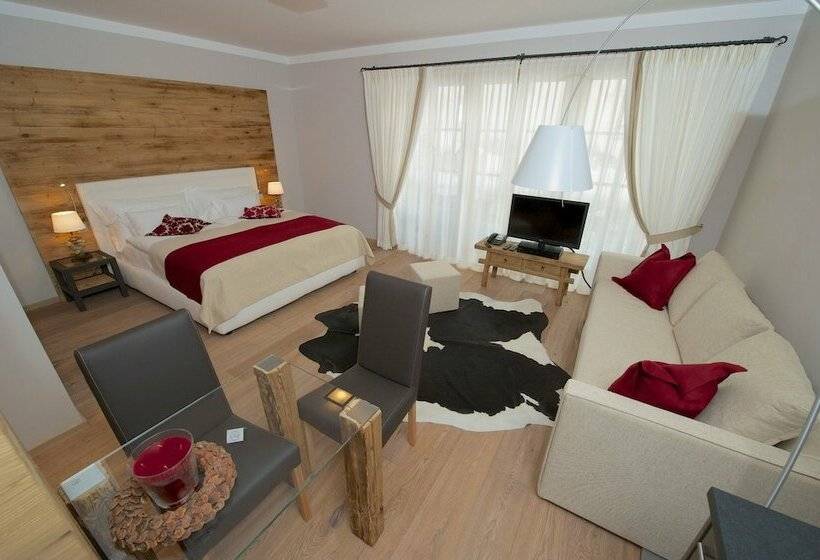 سوییت جونیور, Ino Petit Chalet