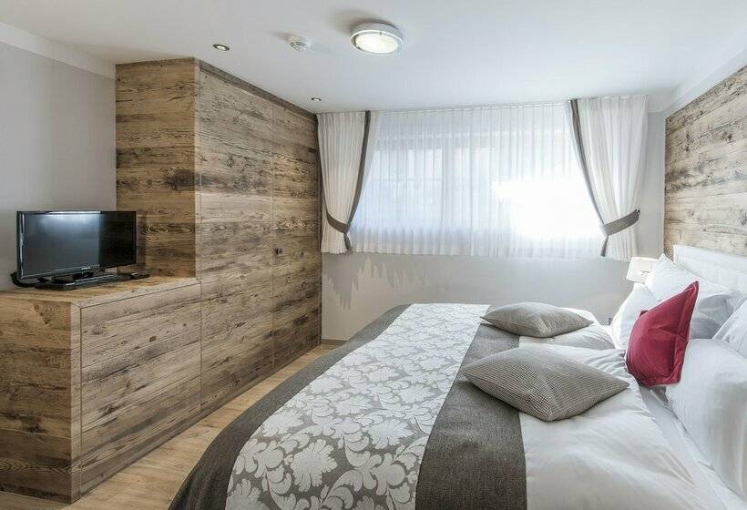 סוויטת ג'וניור, Ino Petit Chalet