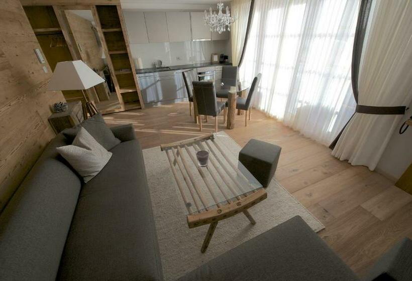 סוויטה, Ino Petit Chalet