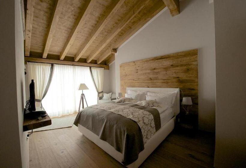 סוויטה, Ino Petit Chalet