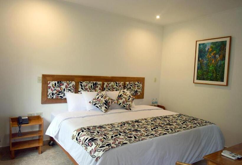 اتاق استاندارد با چشمانداز باغ, Jungle House