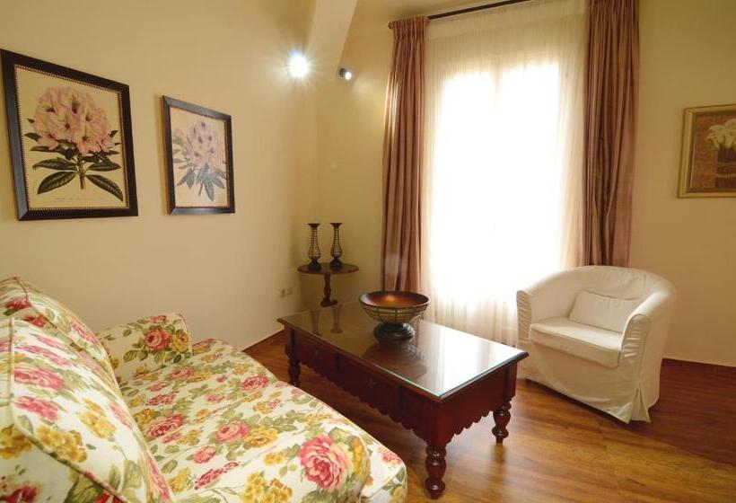 オーシャンビューデラックススイート, Korina Gallery