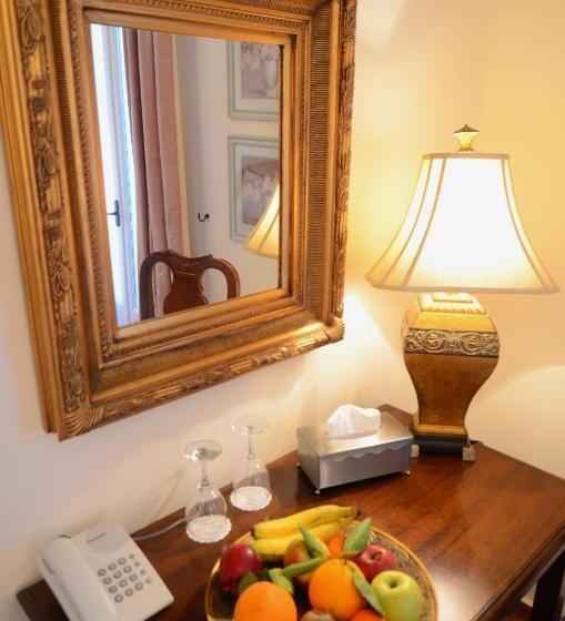 スイート（家族用）, Korina Gallery