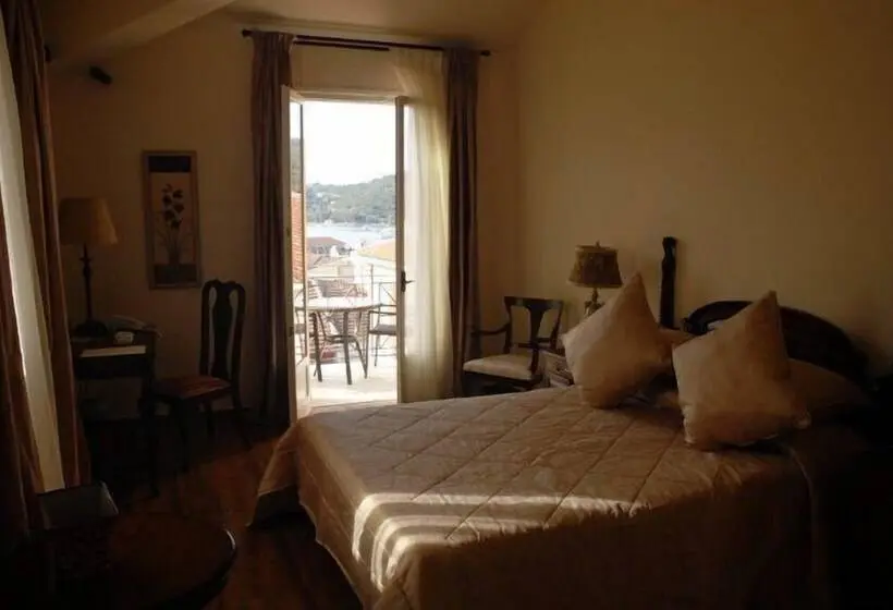 Deluxe Suite Sea View, Korina Gallery