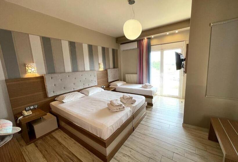 Трехместный Номер Deluxe Вид на Море, Porto Del Sol