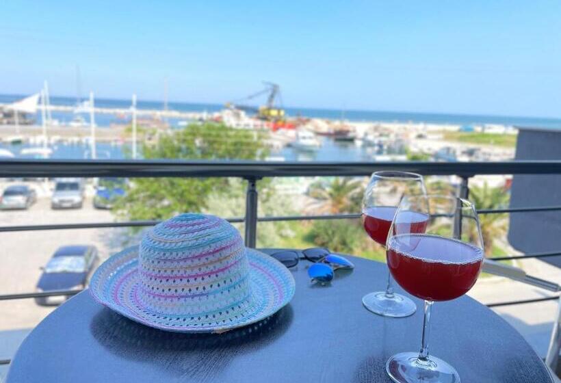 Трехместный Номер Deluxe Вид на Море, Porto Del Sol