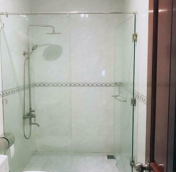 اتاق استاندارد, Quoc Dung