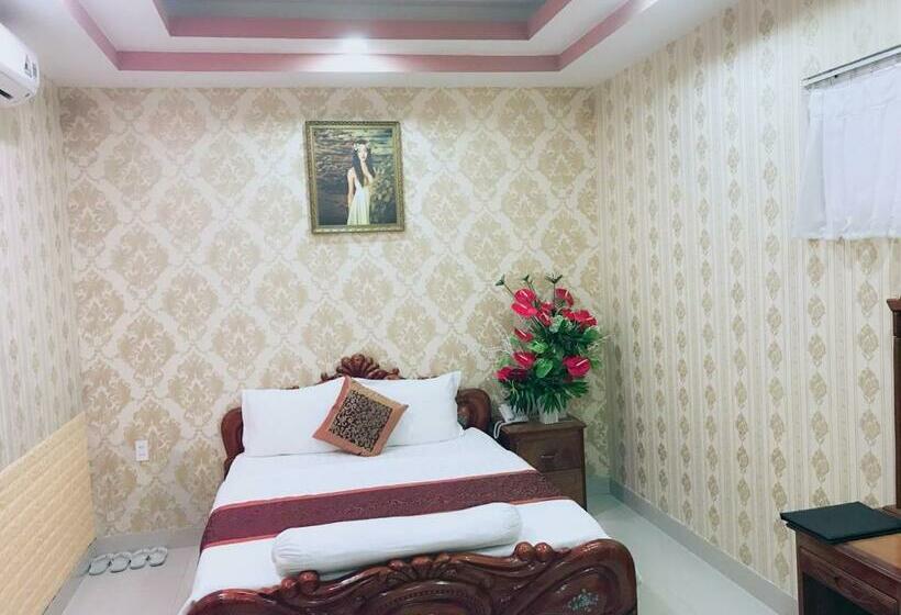 اتاق استاندارد, Quoc Dung