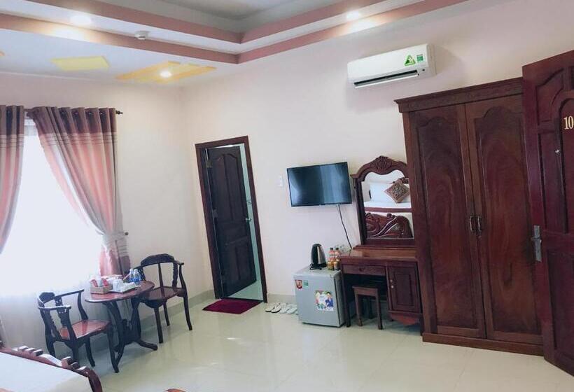 اتاق استاندارد, Quoc Dung