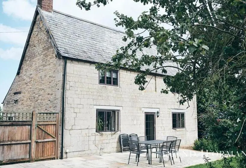 3ベッドルームハウス, Rutland Water Courtyard Rooms