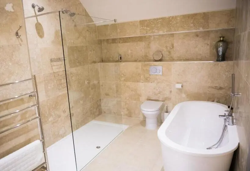 キングサイズベッドのスタンダードルーム, Rutland Water Courtyard Rooms