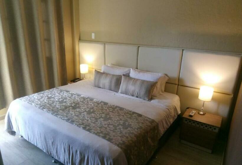 스탠다드 룸 킹사이즈 침대, Salento Plaza