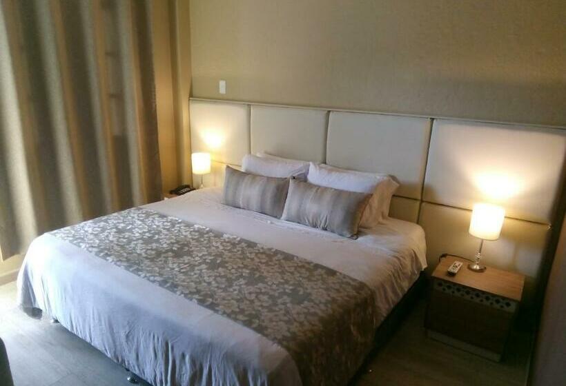 스탠다드 룸 킹사이즈 침대, Salento Plaza