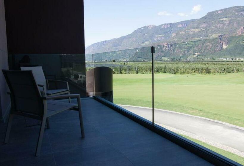 Номер Deluxe Вид на Горы, The Lodge Sporthotel   Golfclub Eppan