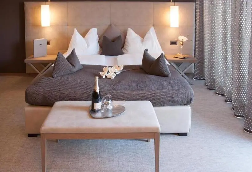 スーペリアースイート, The Lodge Sporthotel   Golfclub Eppan