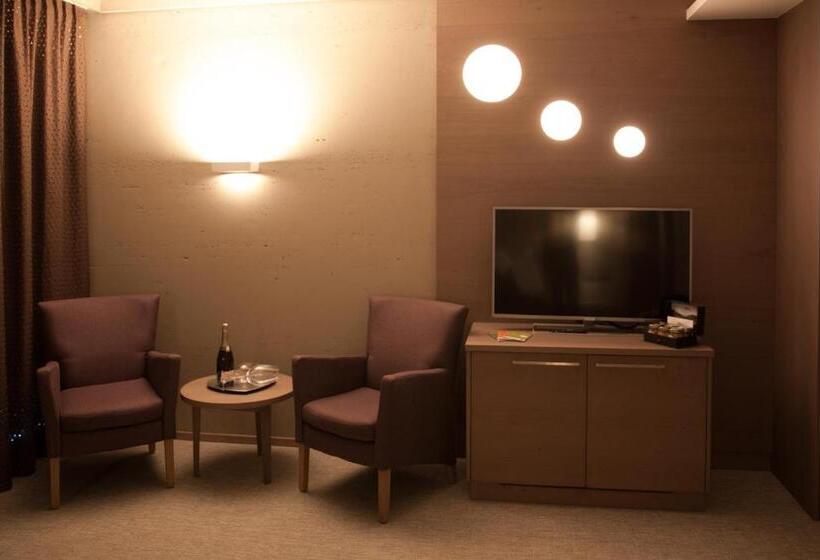 غرفة قياسية لذوى الاحتياجات الخاصة, The Lodge Sporthotel   Golfclub Eppan