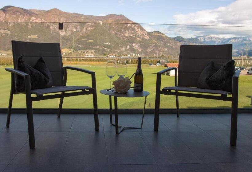 غرفة ديلوكس مطلّة علي الحديقة, The Lodge Sporthotel   Golfclub Eppan