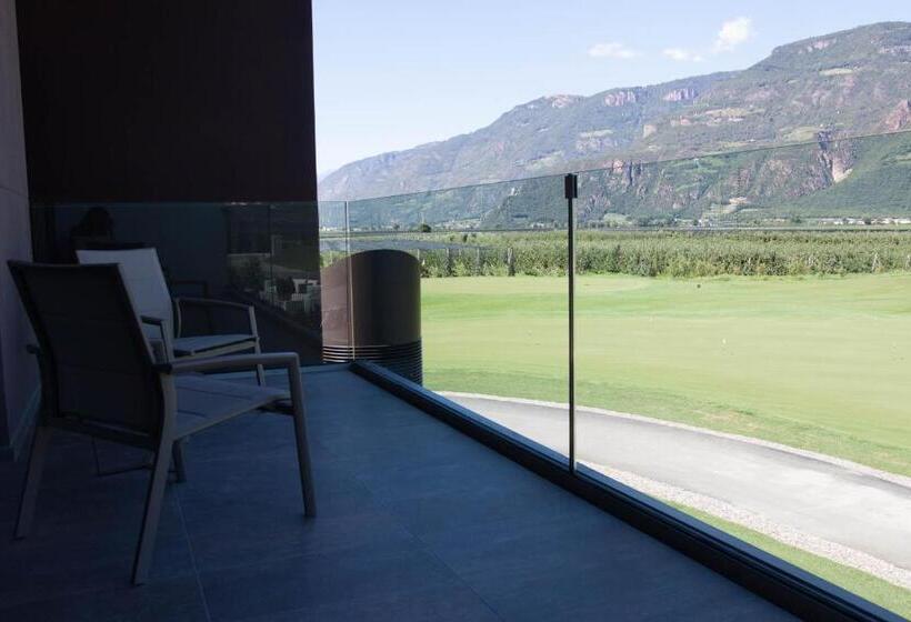 غرفة ديلوكس مطلّة علي الحديقة, The Lodge Sporthotel   Golfclub Eppan