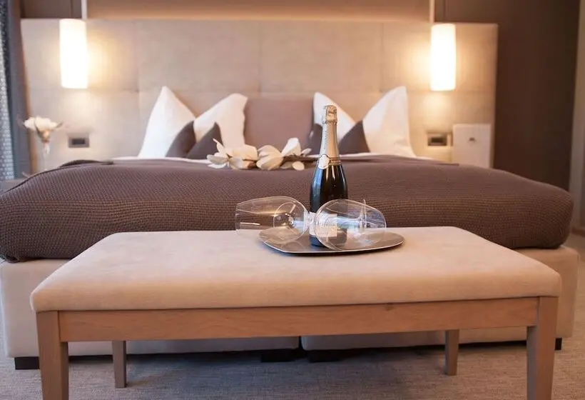 ガーデンビューデラックスルーム, The Lodge Sporthotel   Golfclub Eppan