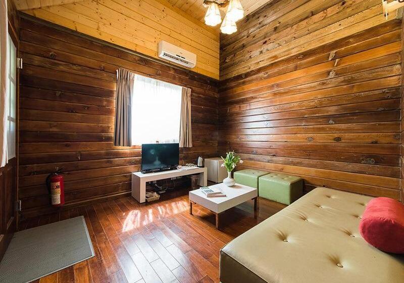 کلبه ییلاقی, Kentington Resort