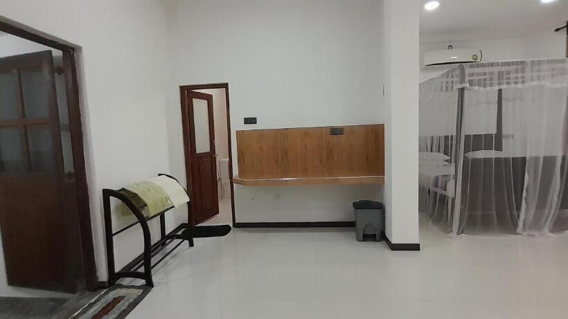 חדר דלוקס, Dinuri Villa