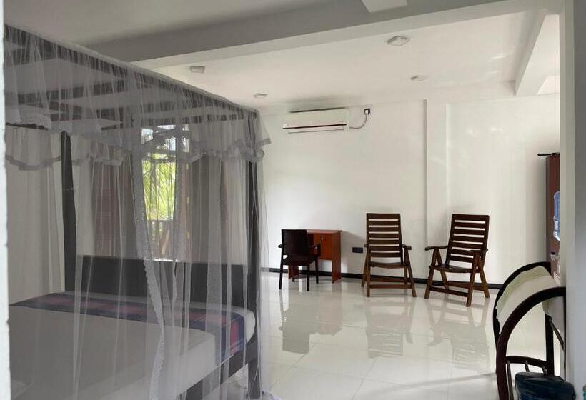 Номер Deluxe с Балконом, Dinuri Villa