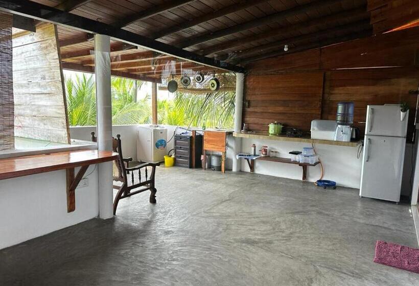 חדר סטנדרט עם מיטת קינג, Dinuri Villa