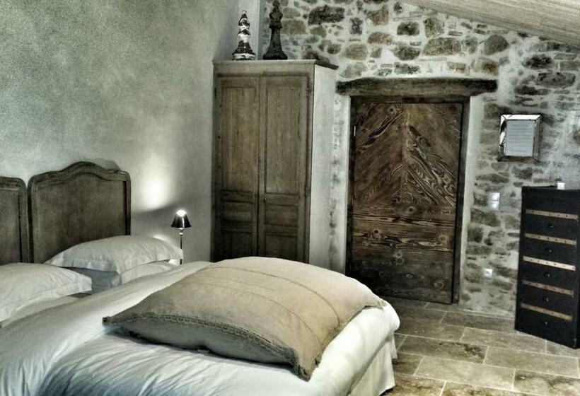 جناح, Le Domaine Saint Martin