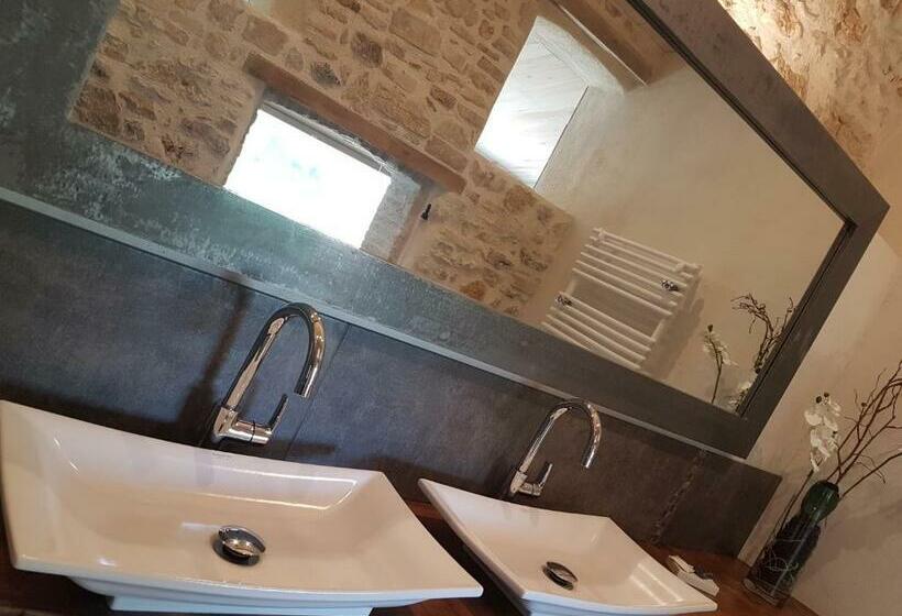 جناح, Le Domaine Saint Martin