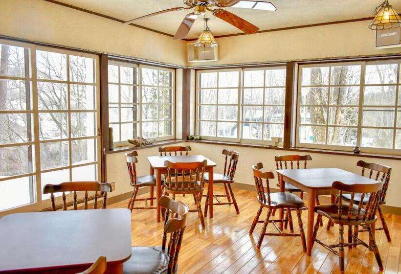 غرفة قياسية ثلاثية, Panketo Lodge & Yoga Studio