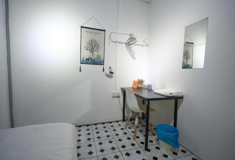 Номер Стандарт Индивидуальный, G Traveler Accommodation Hostel