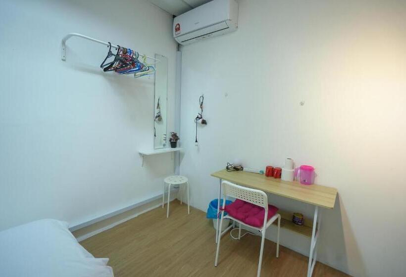 Номер Стандарт Вид на Озеро, G Traveler Accommodation   Hostel