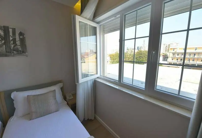 Quarto standart individual, Alis
