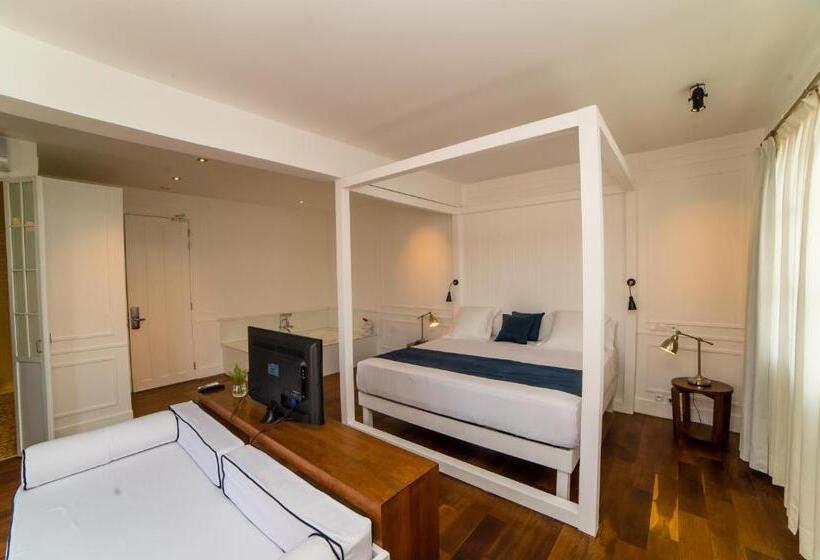 جناح مزود بتراس, Grand Hotel Urban