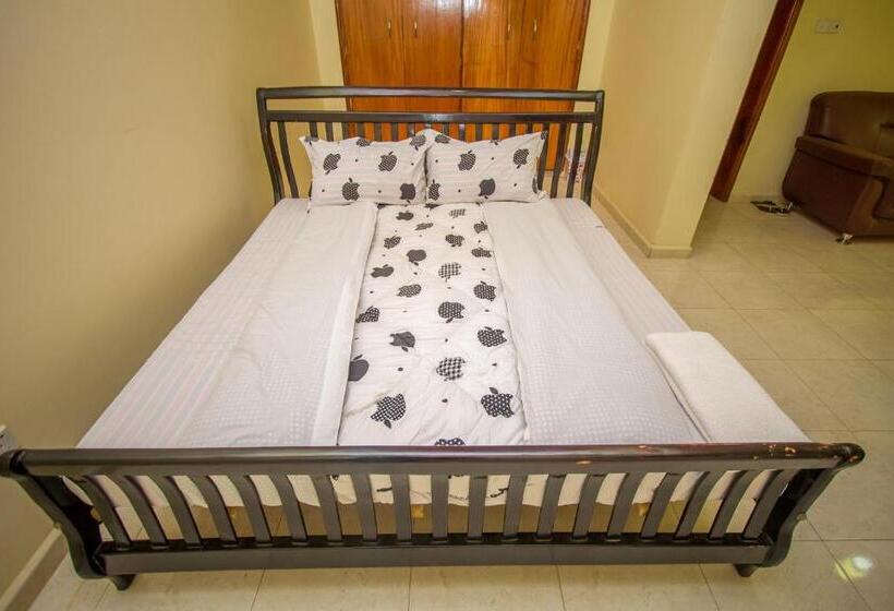 سوییت لوکس, Heras Country Resort