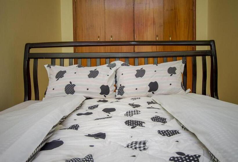 سوییت لوکس, Heras Country Resort