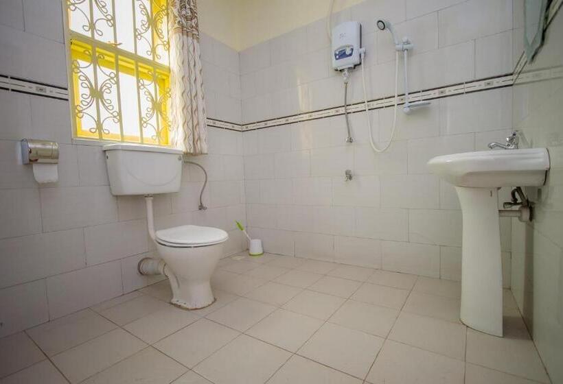 سوئیت با تخت بزرگ, Heras Country Resort