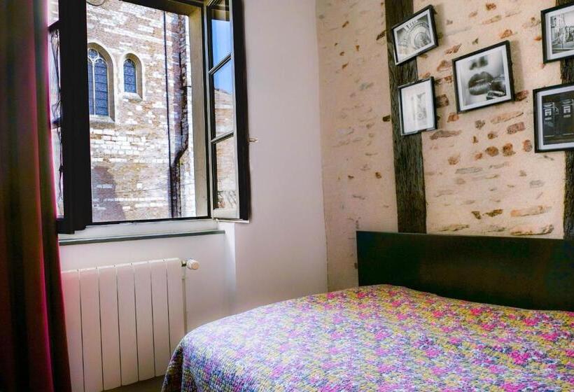 חדר סטנדרט יחיד, Hôtel Jean Xxii