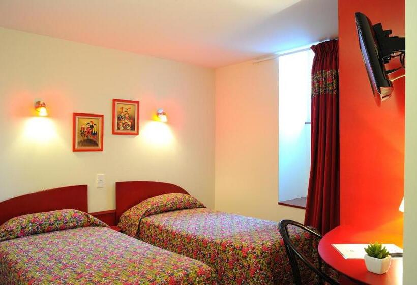 חדר משפחתי, Hôtel Jean Xxii