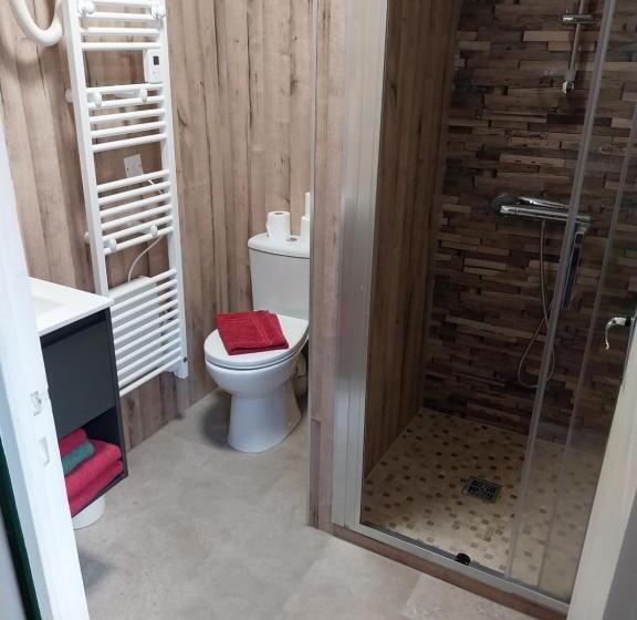 חדר סטנדרט עם מיטת קינג, Hôtel Jean Xxii