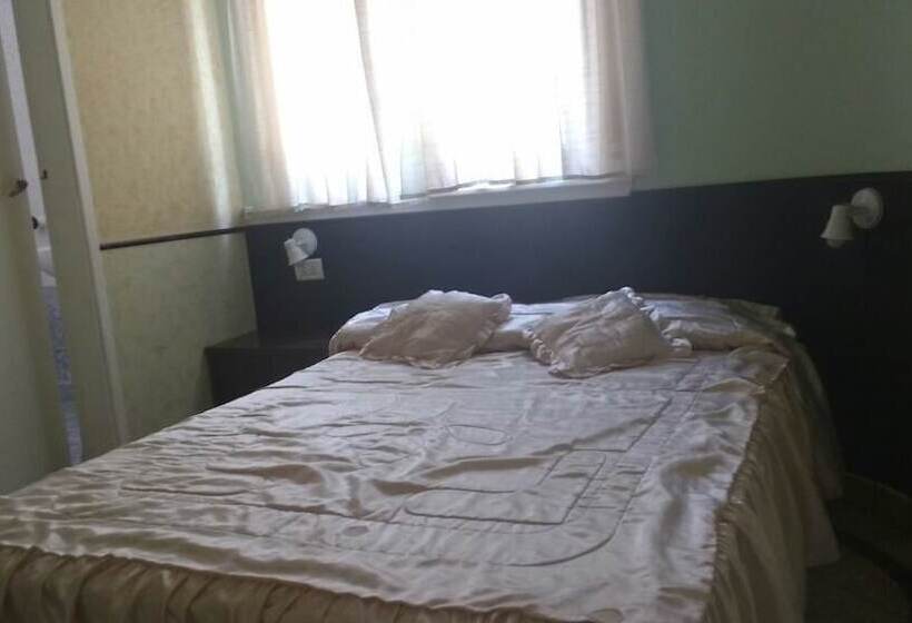 スタンダードルーム, Messina