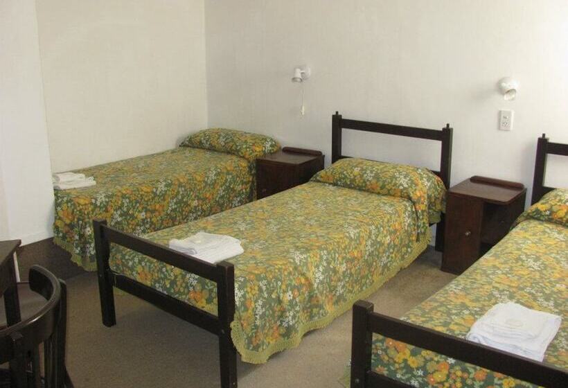 スタンダードトリプルルーム, Messina