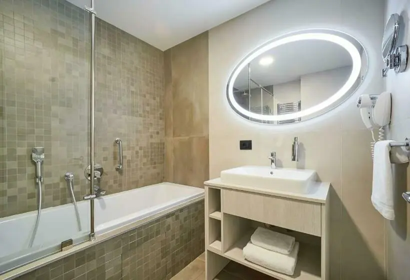 Premium room with view, Radisson Hotel City Centre Odesa